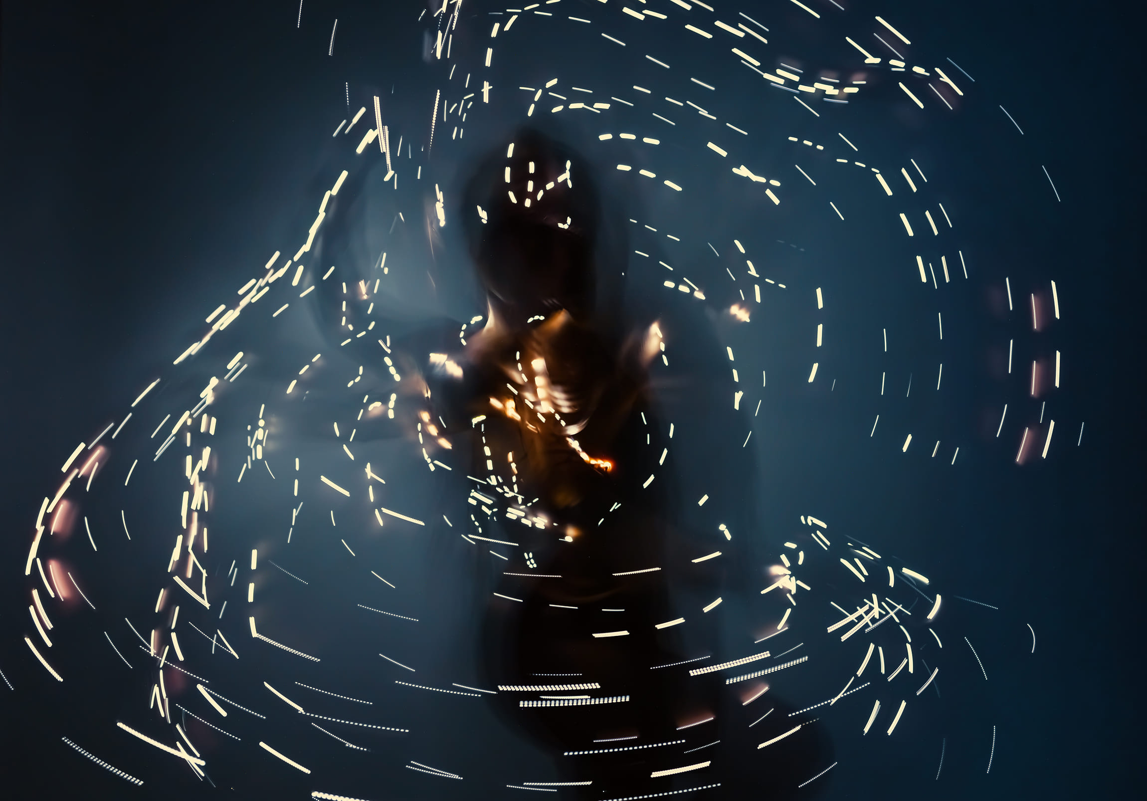 Fireflies I - Creative - Photoshoot - Fary Light - Portrait - Fine Art - Movement - Conceptual Art - Abstract Photography - Studio Photography - Basel - Switzerland - Lomobox